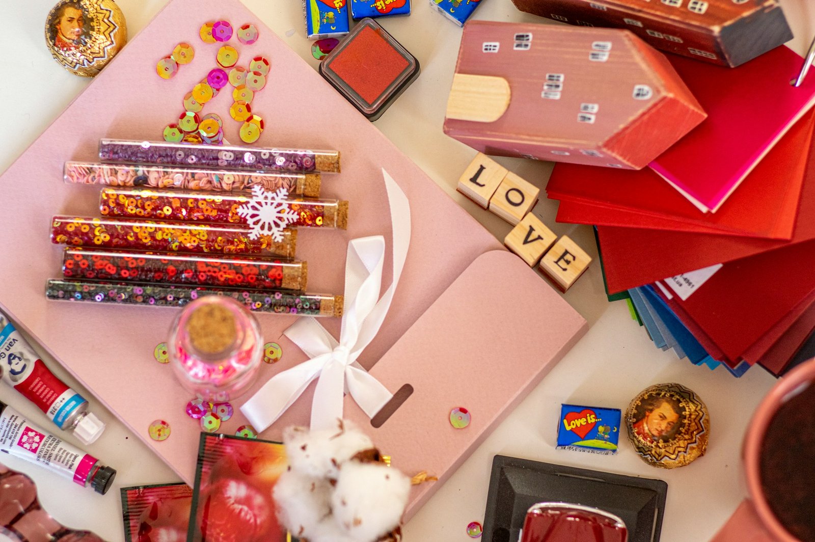 Gifts & Party Supplies